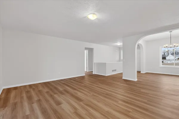 $549,900 | 11247 Vergennes Street Southeast, Lowell, MI 49331