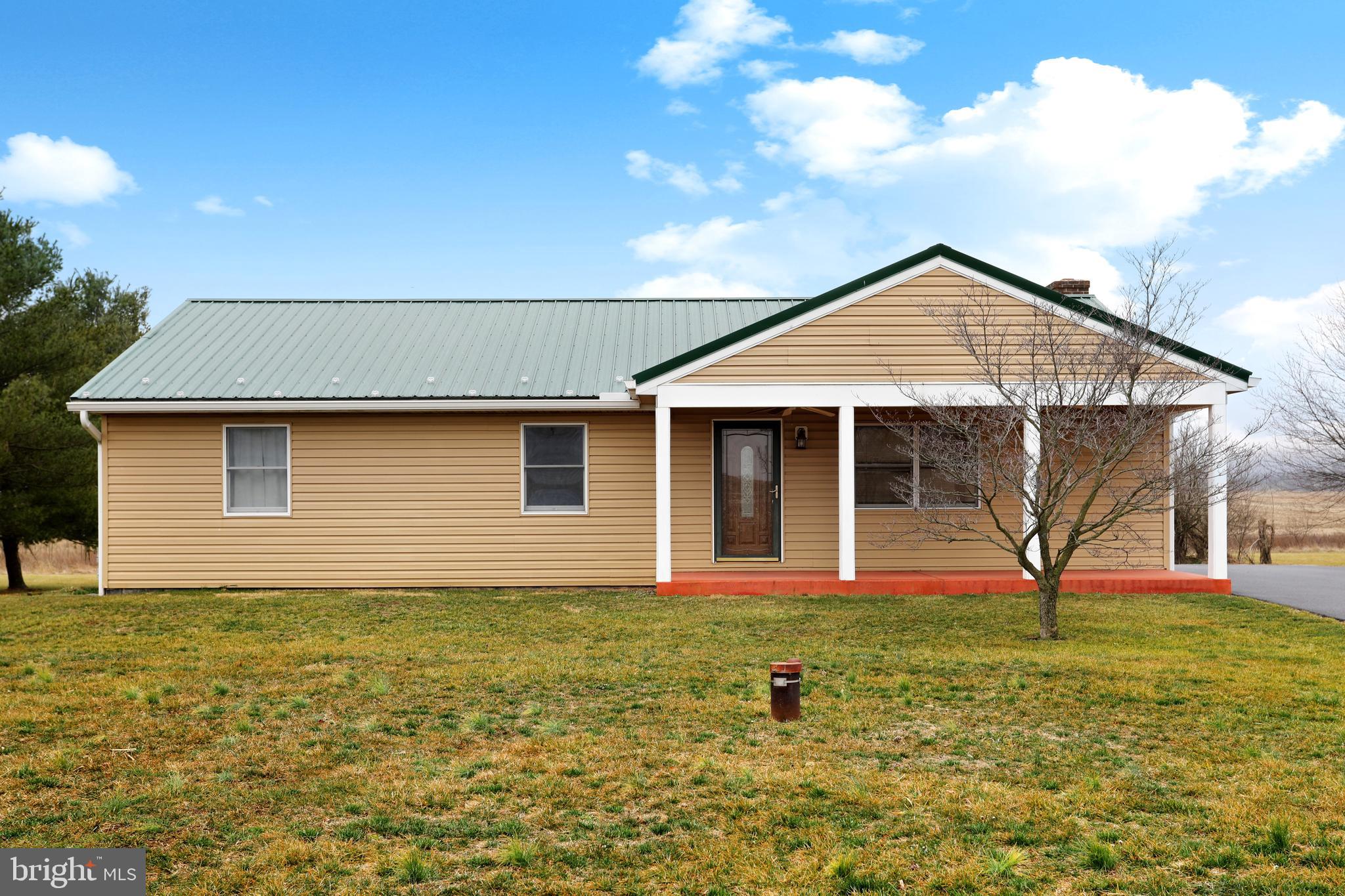 13701 Barnhart Road Clear Spring, MD 21722 - Photo 3 of 32