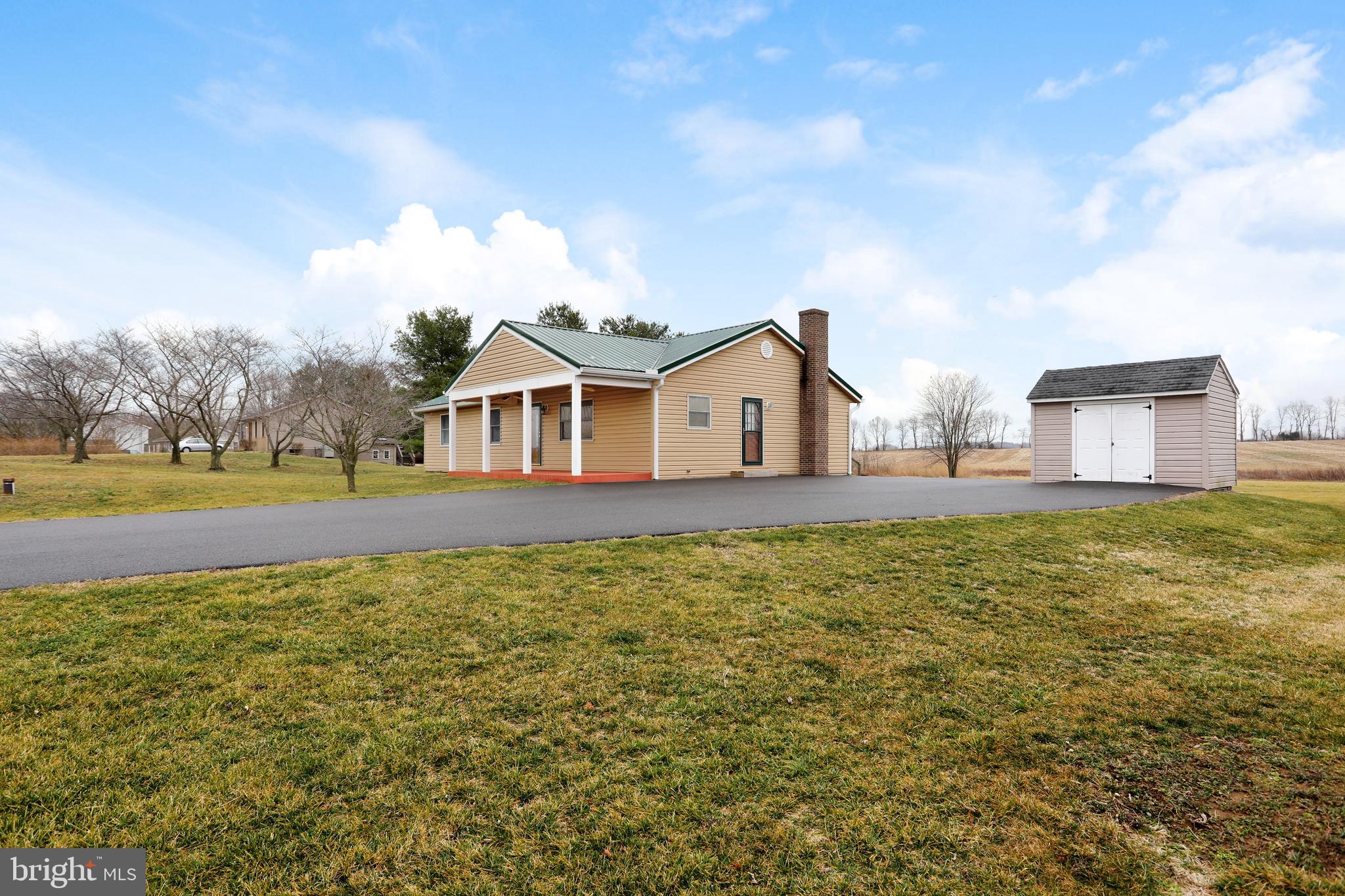 13701 Barnhart Road Clear Spring, MD 21722 - Photo 4 of 32