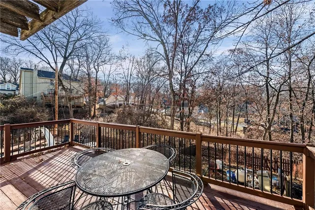 $335,000 | 1910 Northwest 45th Street, Riverside, MO 64150