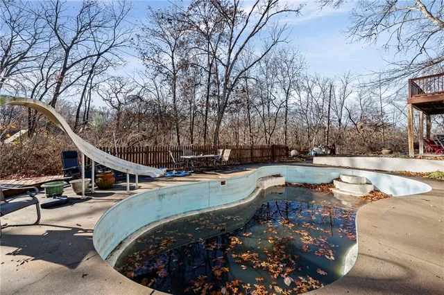 $335,000 | 1910 Northwest 45th Street, Riverside, MO 64150