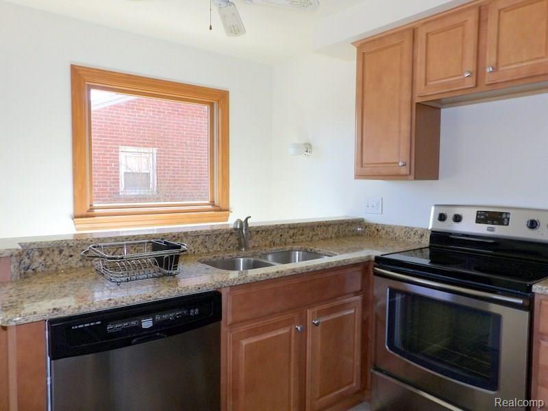 1175 Walnut Street Dearborn, MI 48124 - Photo 18 of 36