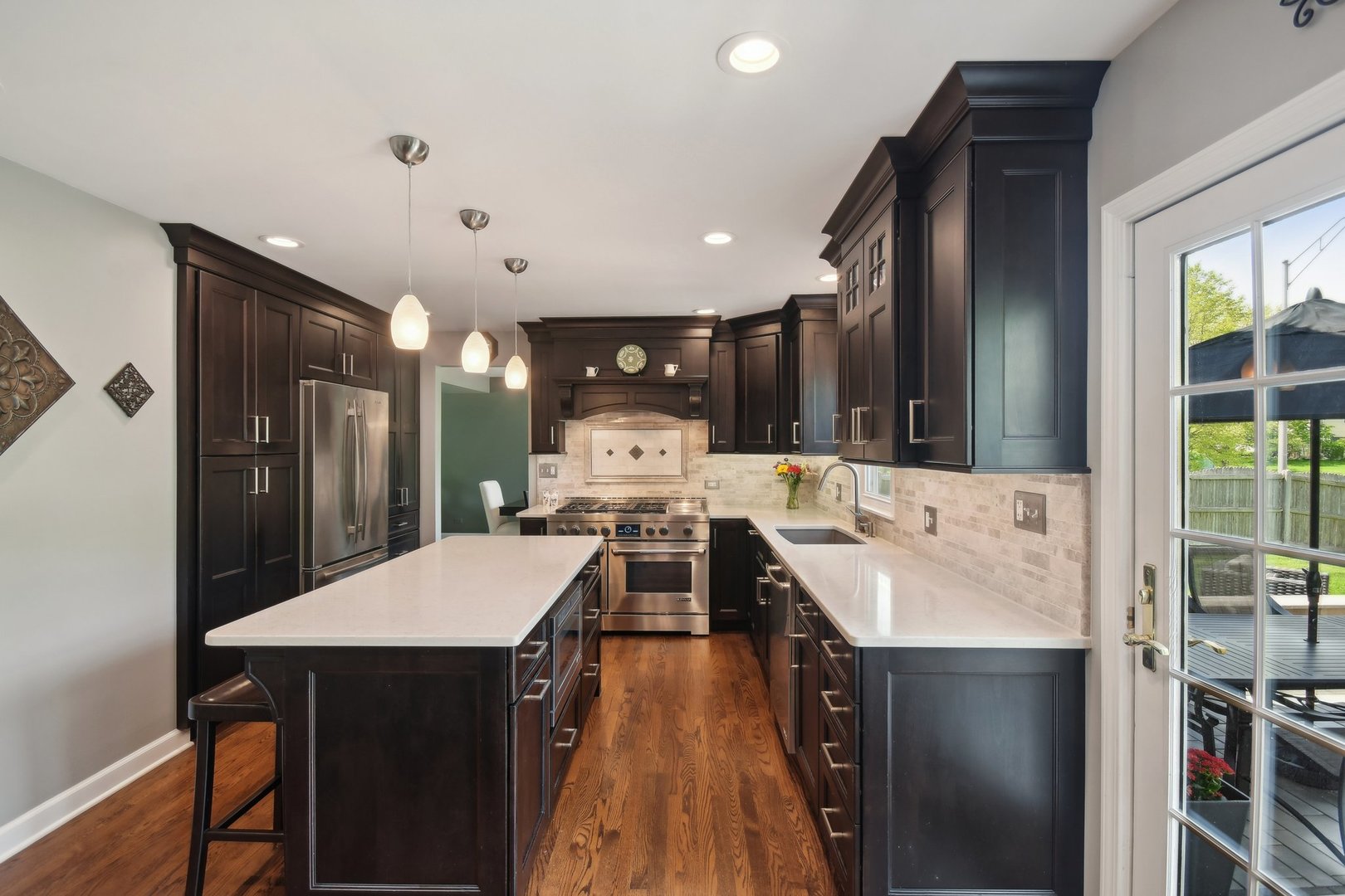 137 Split Oak Road Naperville, IL 60565 - Photo 12 of 42