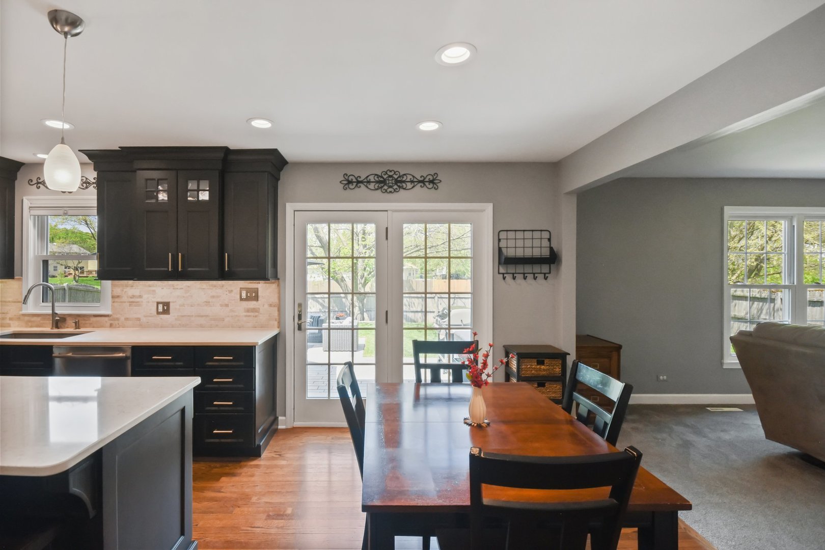 137 Split Oak Road Naperville, IL 60565 - Photo 15 of 42