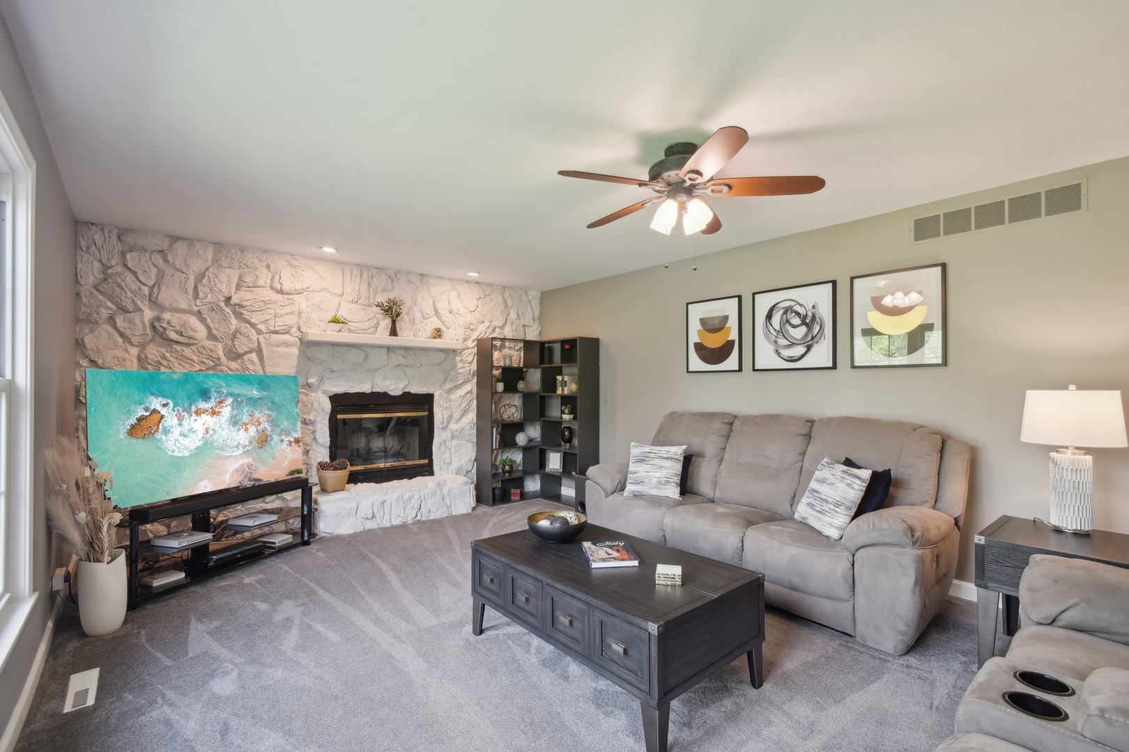 137 Split Oak Road Naperville, IL 60565 - Photo 16 of 42