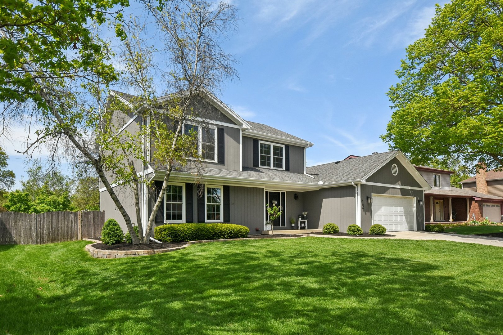 137 Split Oak Road Naperville, IL 60565 - Photo 2 of 42