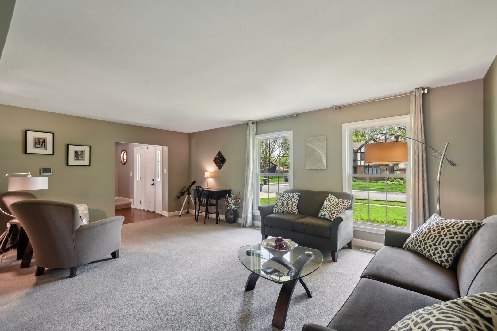 137 Split Oak Road Naperville, IL 60565 - Photo 7 of 42