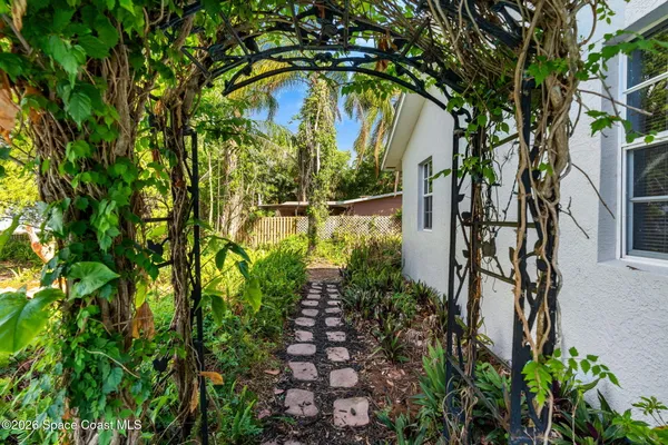 $1,600,000 | 975 Oak Street, Merritt Island, FL 32953