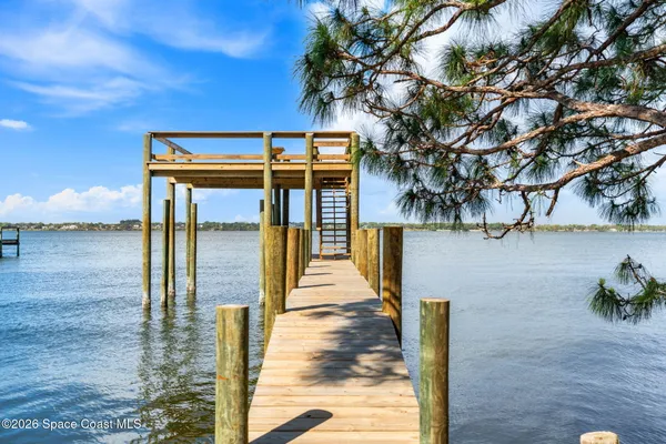 $1,600,000 | 975 Oak Street, Merritt Island, FL 32953