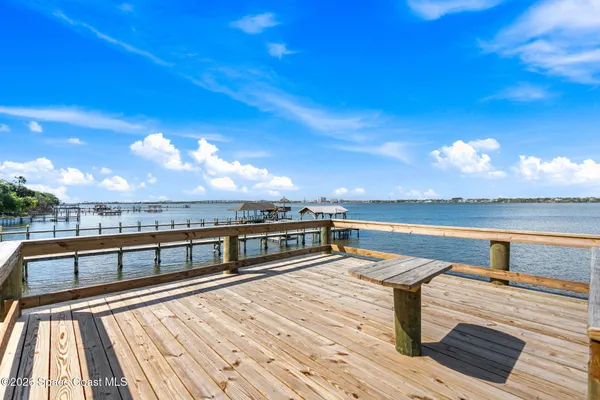 $1,600,000 | 975 Oak Street, Merritt Island, FL 32953