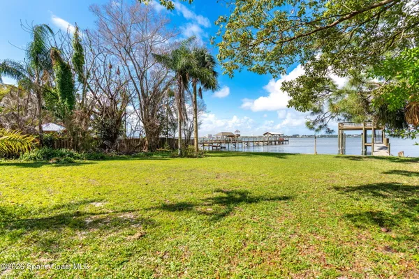 $1,600,000 | 975 Oak Street, Merritt Island, FL 32953