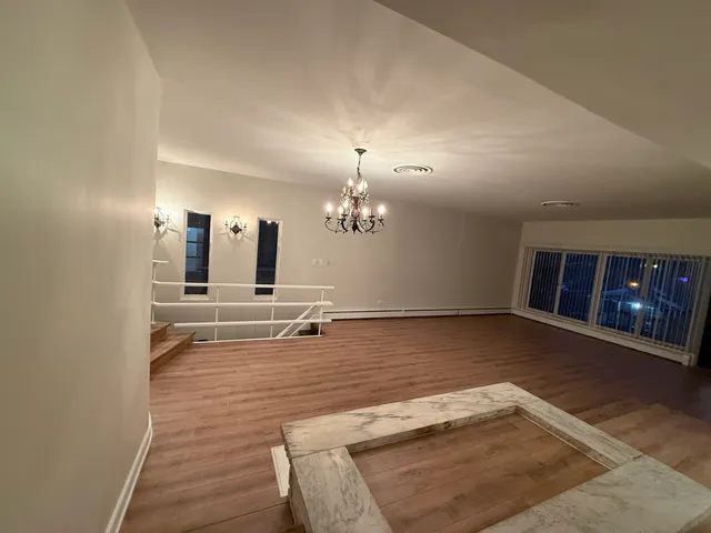 $2,850 | 2435 North 76th Court, Unit 2W, Elmwood Park, IL 60707