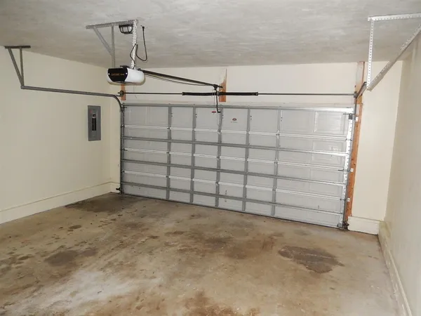 $2,000 | 2950 Bay Shore Drive, Tallahassee, FL 32309