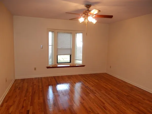 $2,000 | 2950 Bay Shore Drive, Tallahassee, FL 32309