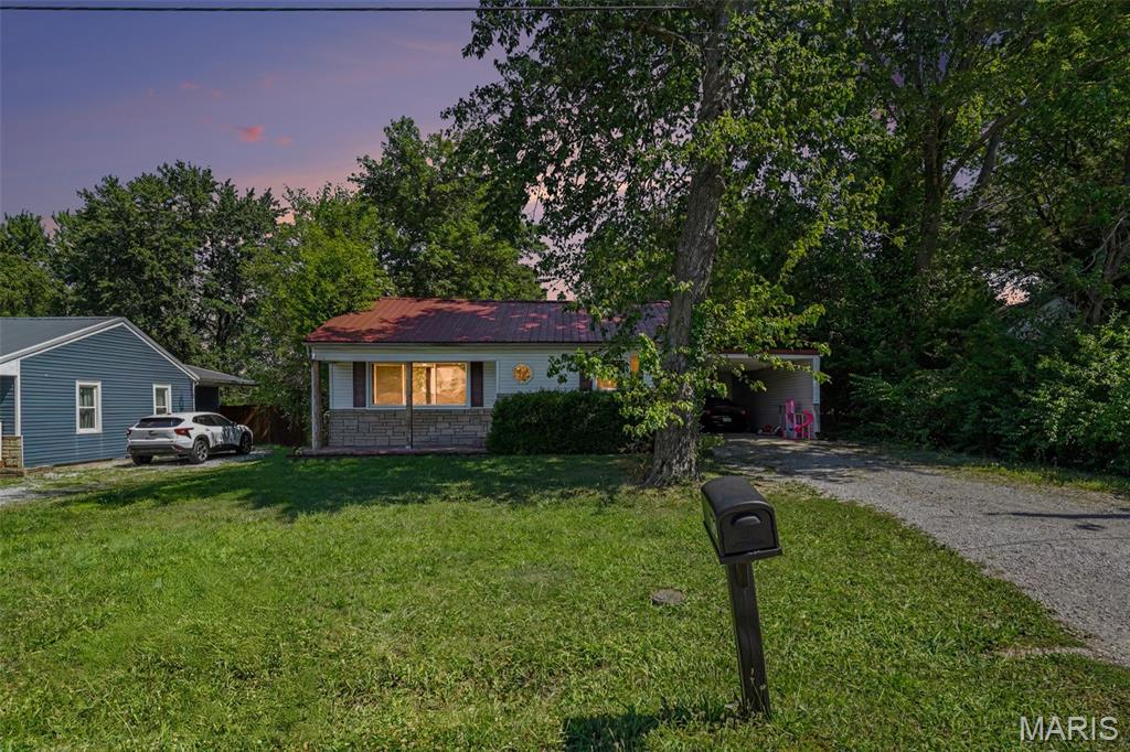 930 York Road Mount Vernon, IL 62864 - Photo 1 of 17