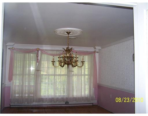 275 Southview Road McDonald, PA 15057 - Photo 8 of 8 Dining Room.