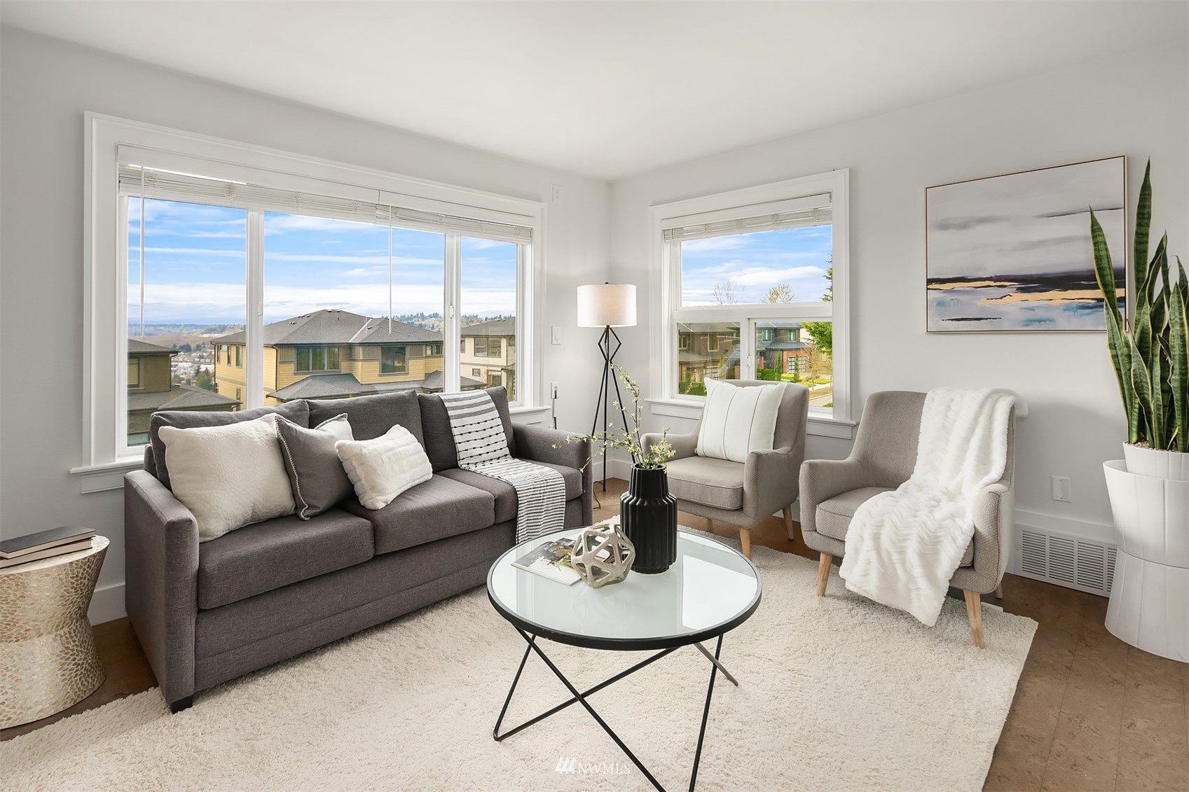 806 Cedar Avenue South Renton, WA 98057 - Photo 3 of 20 a living room with furniture and a large window