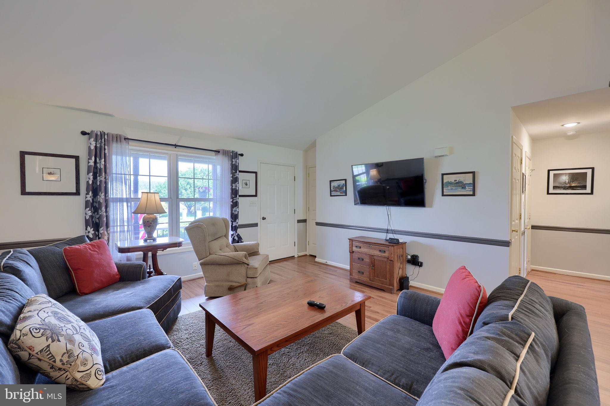 180 Hollow Road Reinholds, PA 17569 - Photo 5 of 34