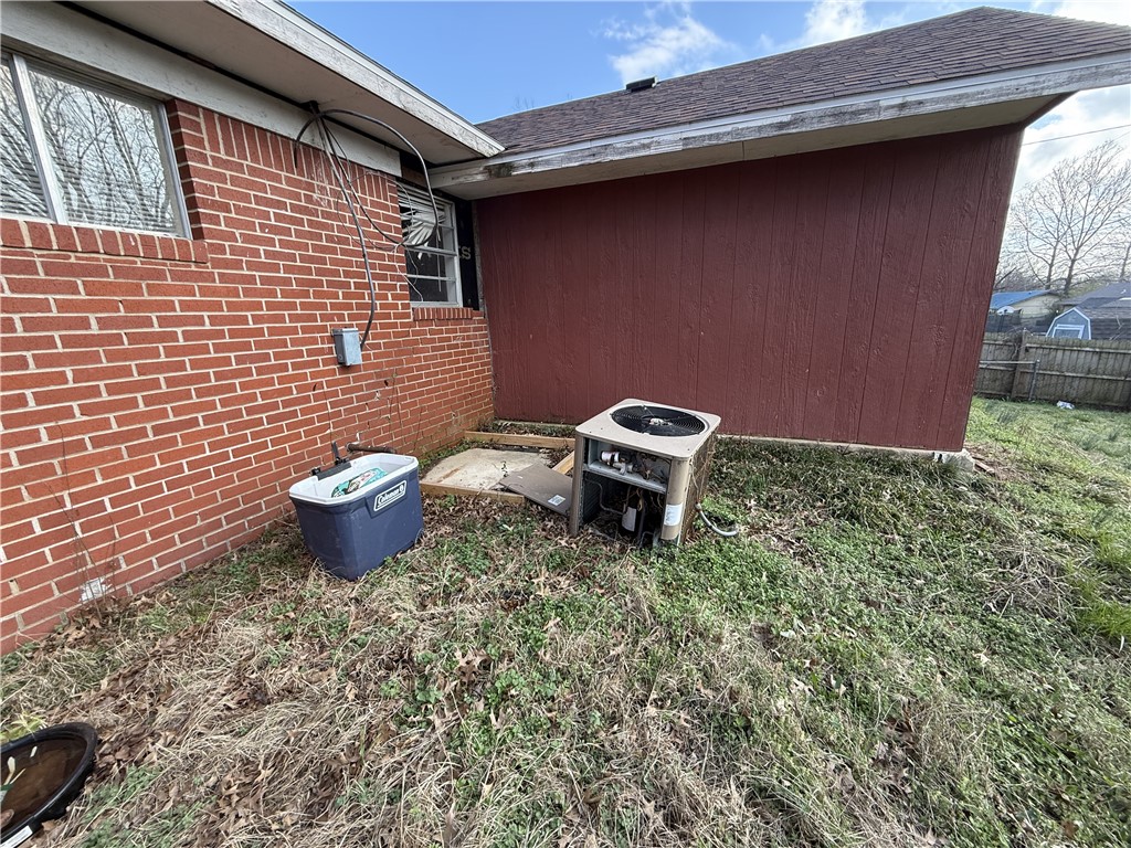 1077 Eubanks Street Decatur, AR 72722 - Photo 22 of 23 Gallery Image 22