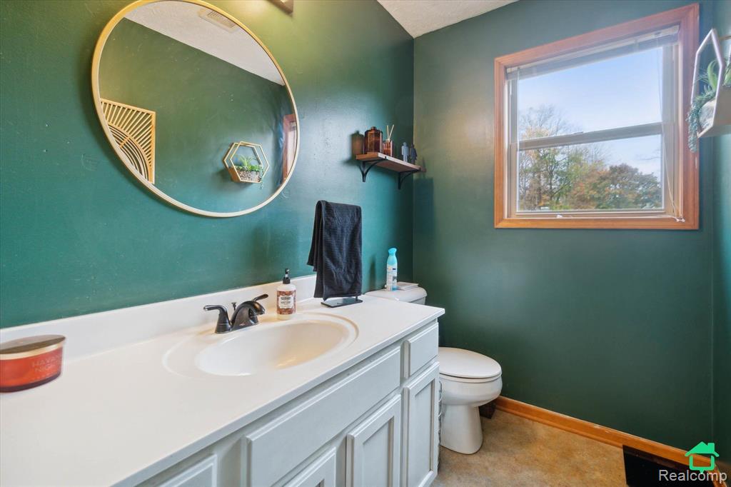 2155 Coolridge Road Holt, MI 48842 - Photo 26 of 41