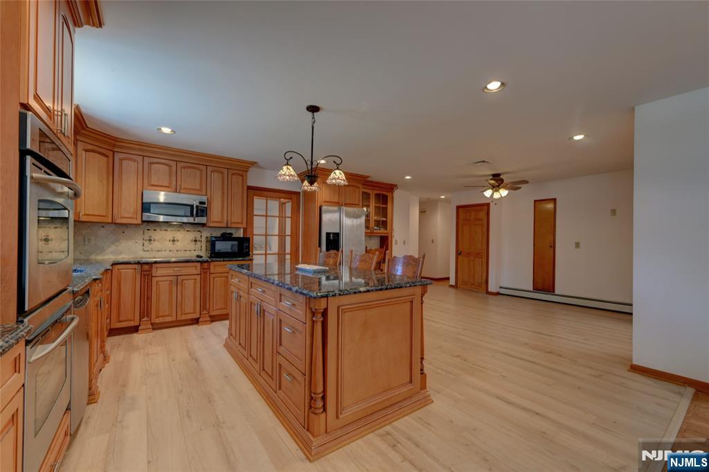 34 Knoll Road Wayne, NJ 07470 - Photo 12 of 50