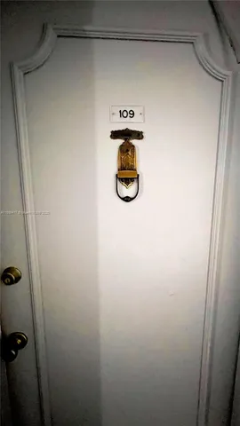 a close view of door lock