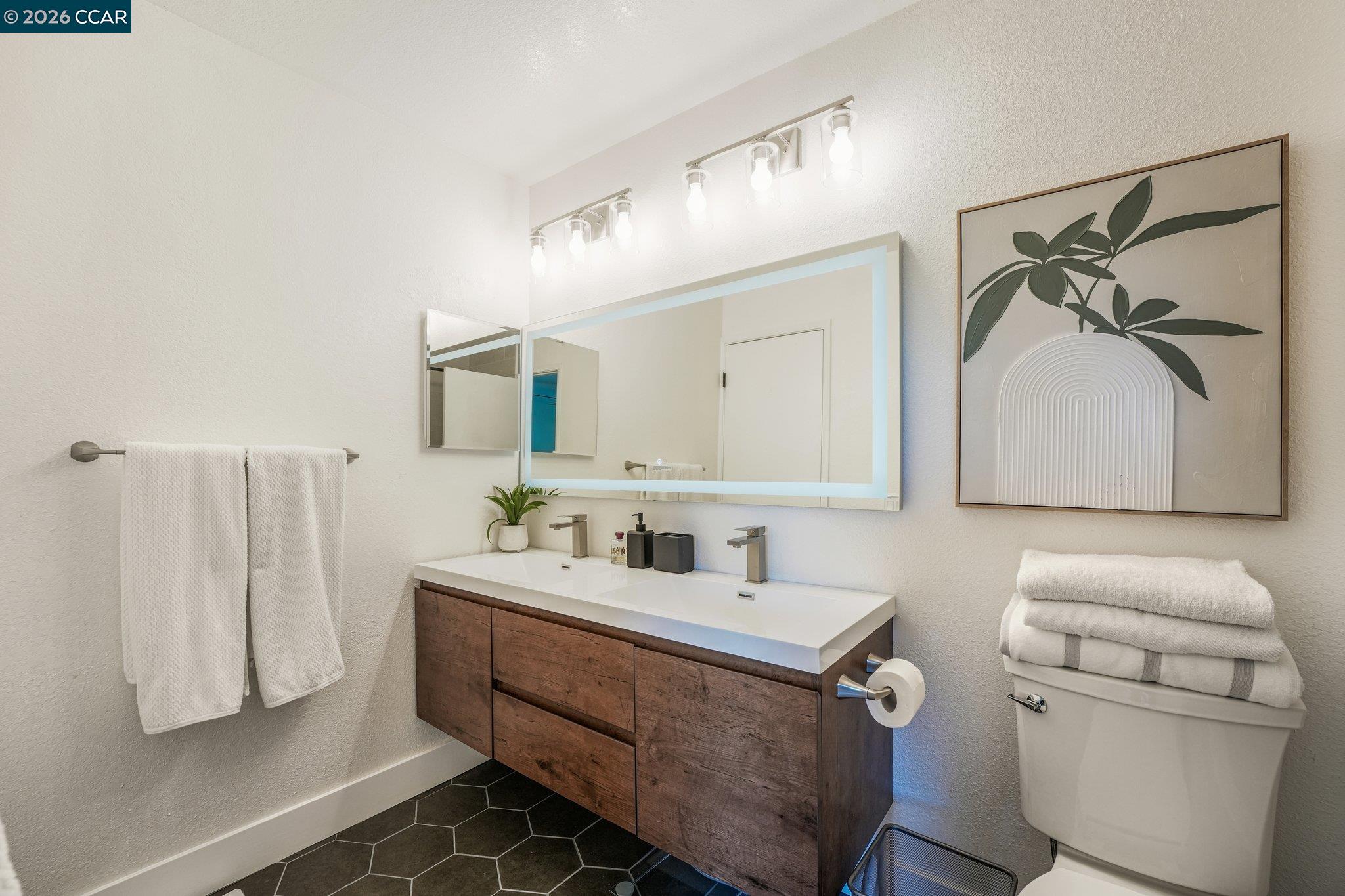 2 Lakeview Court Novato, CA 94947 - Photo 26 of 35