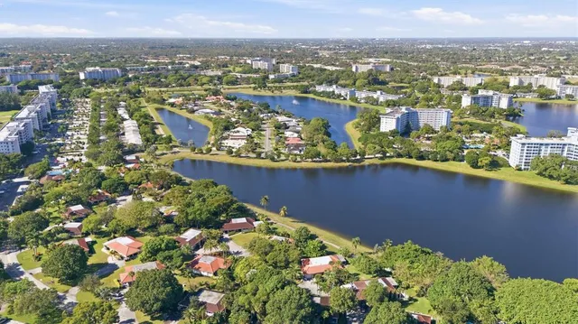 $434,900 | 2903 North Palm Aire Drive, Pompano Beach, FL 33069