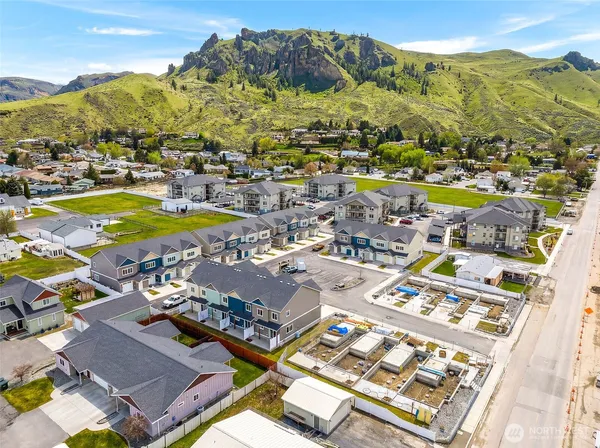 $440,800 | 1075 Red Apple Road, Unit B5, Wenatchee, WA 98801