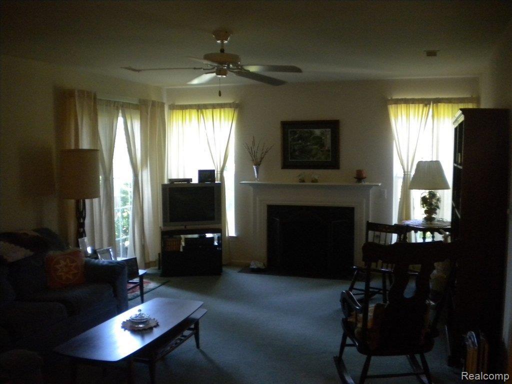 LIVING ROOM (Copy)