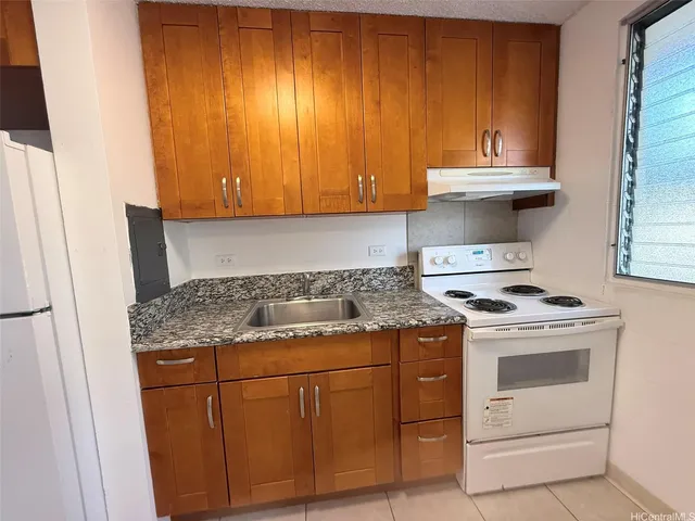 $1,600 | 1220 Matlock Avenue, Unit 203, Honolulu, HI 96814