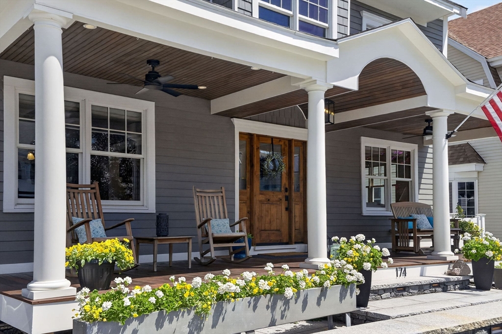 174 Bartlett Road Winthrop, MA 02152 - Photo 3 of 42
