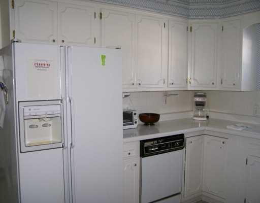 1312 Highland Road Sharon, PA 16146 - Photo 2 of 8 Kitchen.