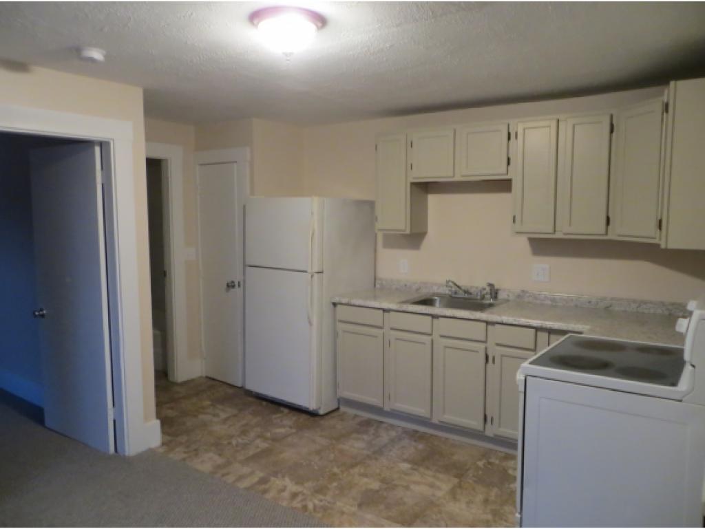 73 Maple Street Rochester, NH 03867 - Photo 22 of 26