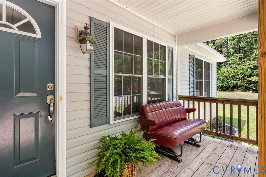 24461 Johnson Road Jetersville, VA 23083 - Photo 3 of 36