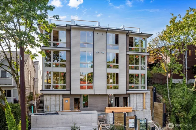 $1,155,000 | 3819 A Fremont Avenue North, Seattle, WA 98103