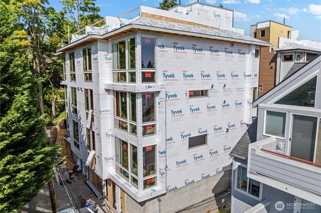 $1,155,000 | 3819 A Fremont Avenue North, Seattle, WA 98103