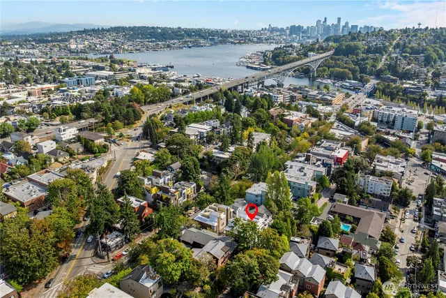 $1,155,000 | 3819 A Fremont Avenue North, Seattle, WA 98103