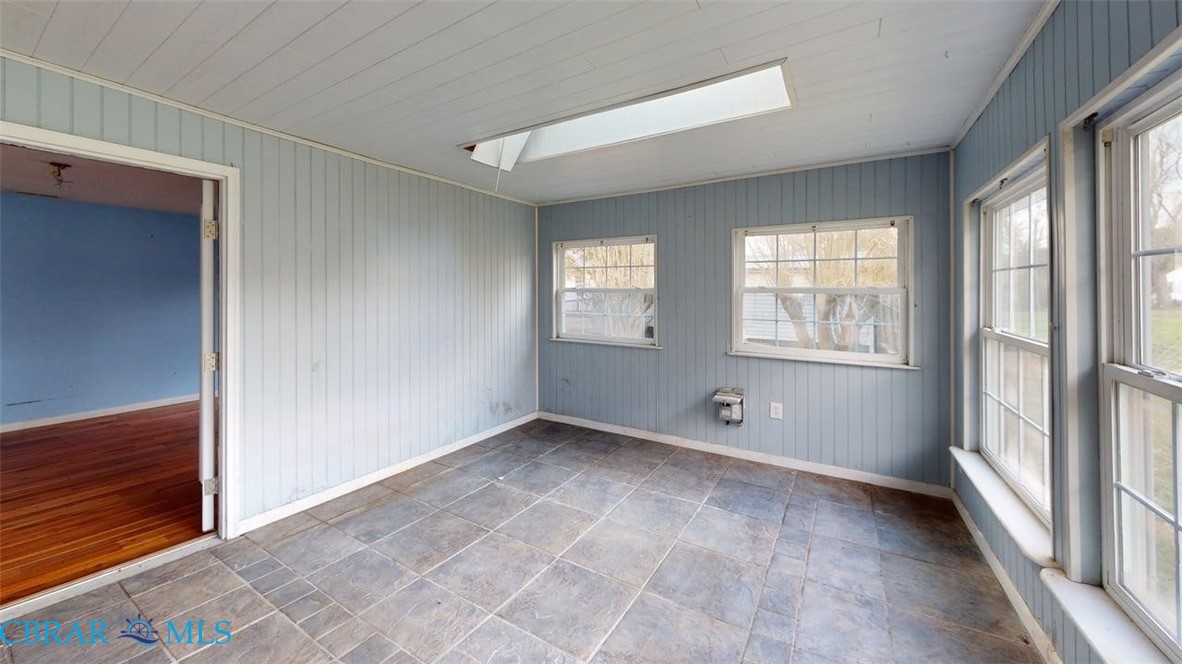 1678 Fitchetts Wharf Road Moon, VA 23119 - Photo 36 of 50