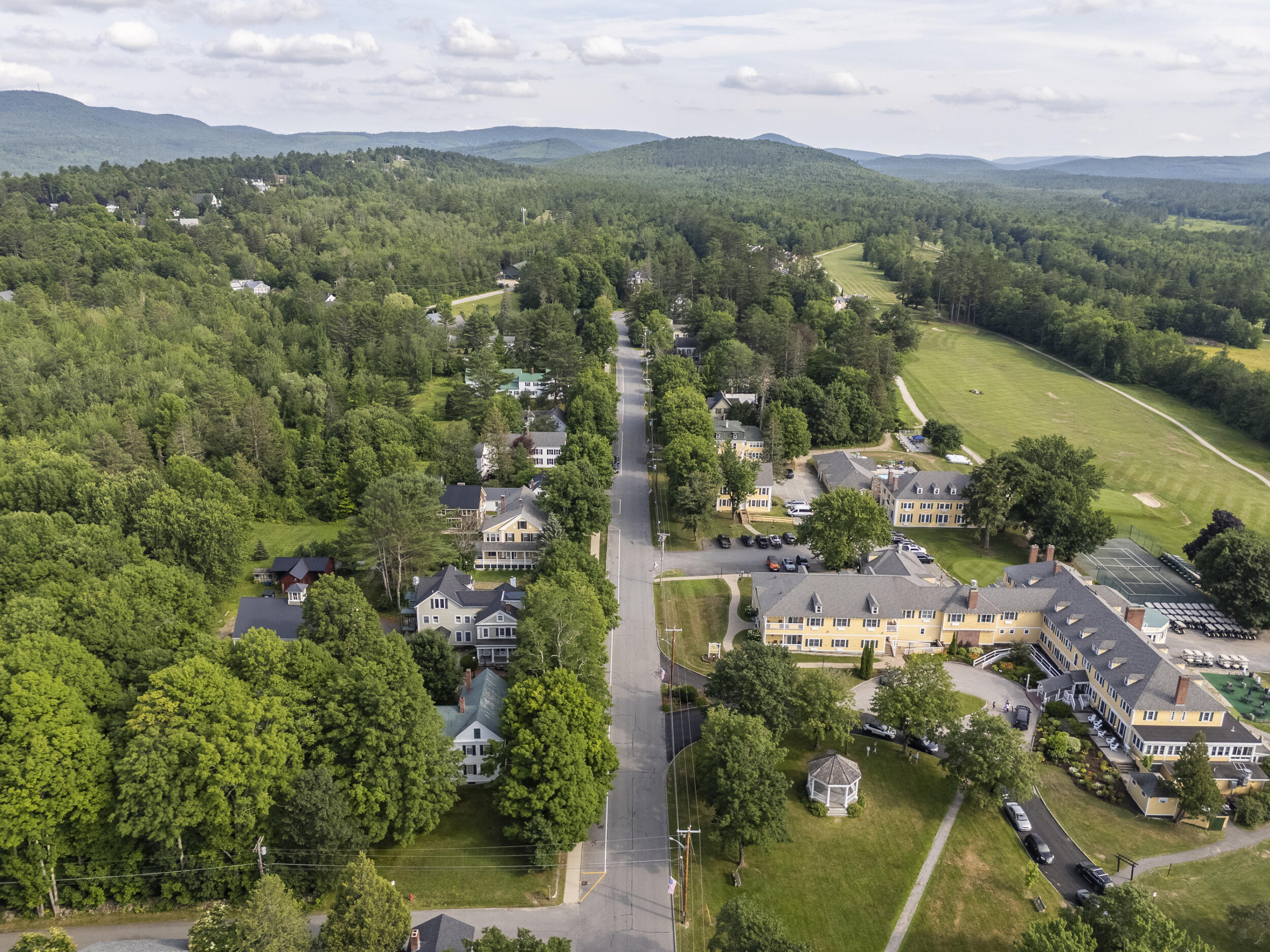 22 Broad Street Bethel, ME 04217 - Photo 31 of 125 30_22broadext-30