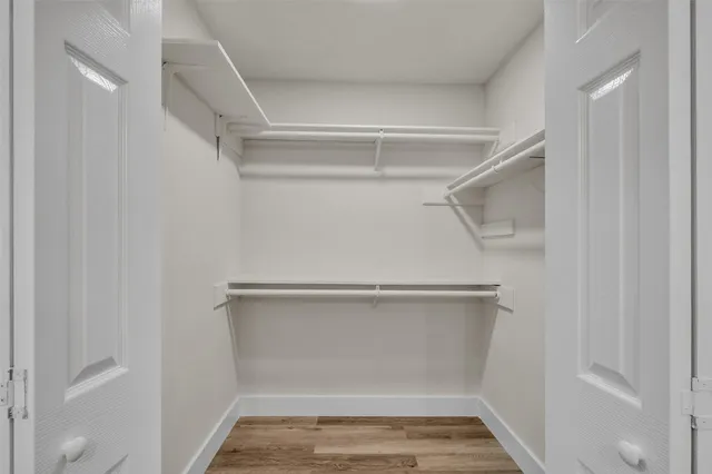 $415,000 | 5502 Hewitt Drive, Houston, TX 77092