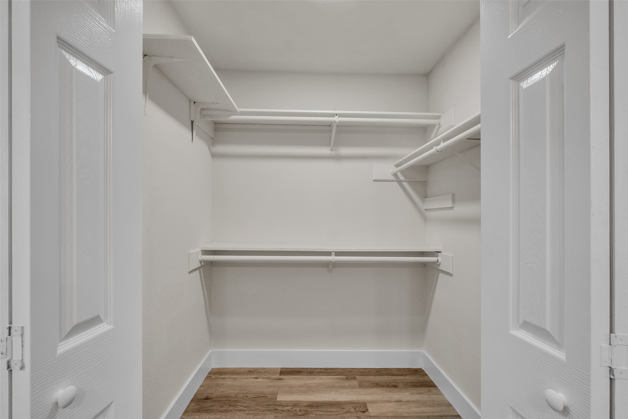 5502 Hewitt Drive Houston, TX 77092 - Photo 23 of 34