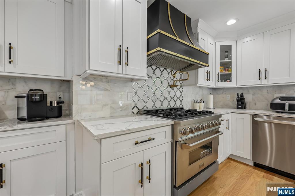 676 Ridgewood Avenue Oradell, NJ 07649 - Photo 19 of 50