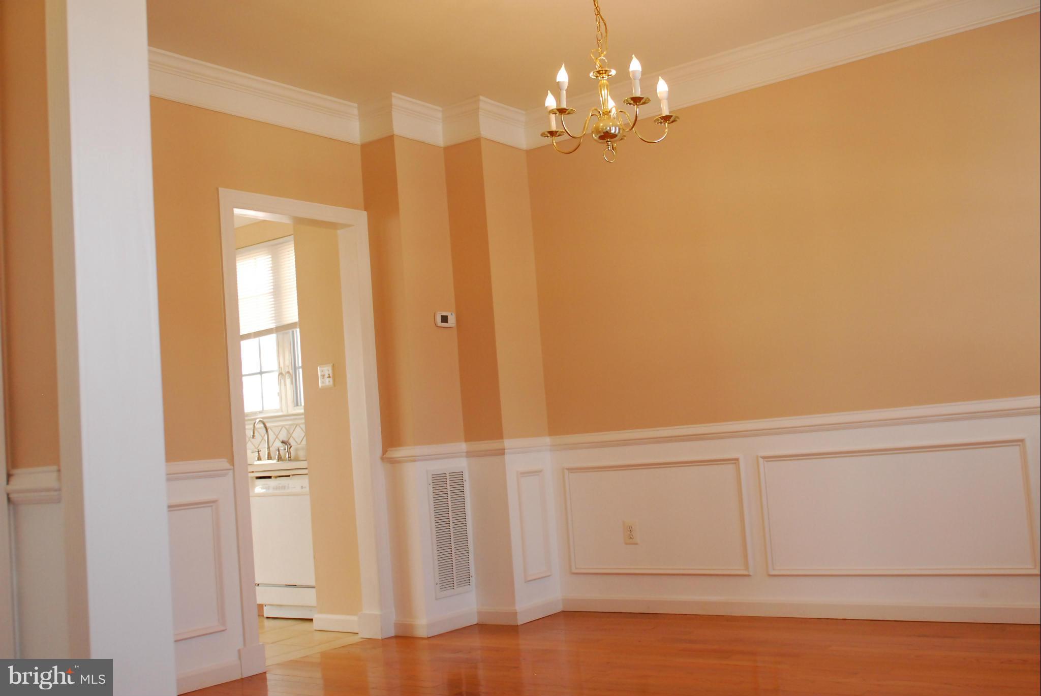 18131 Coachmans Road Germantown, MD 20874 - Photo 4 of 10 Dining Room