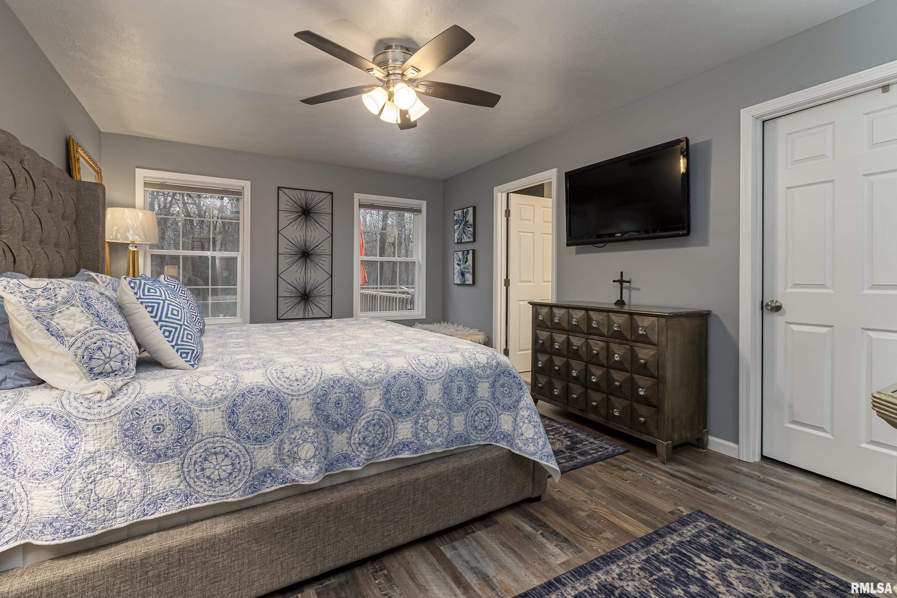 3133 Weaver Road Herrin, IL 62948 - Photo 11 of 28 Gallery Image 11