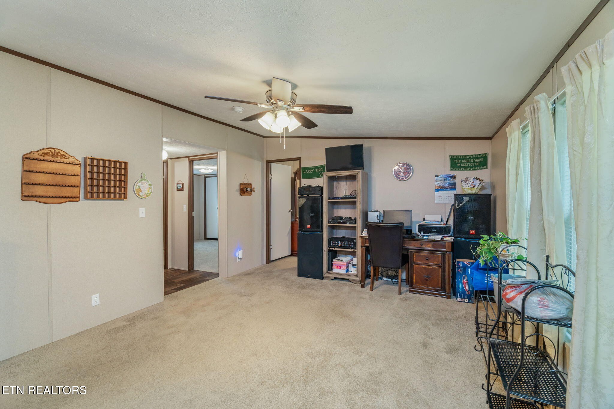 20156 Steekee Road Loudon, TN 37774 - Photo 11 of 46 a view of a livingroom with furniture and gym equipment