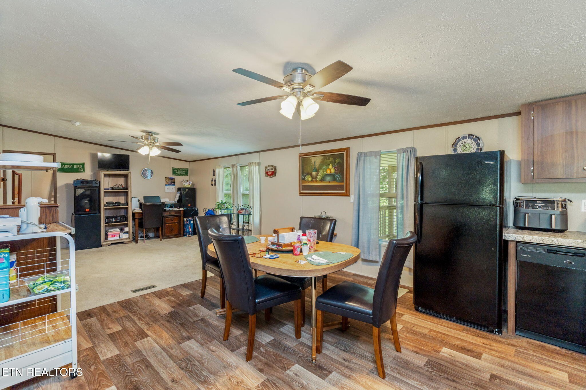 20156 Steekee Road Loudon, TN 37774 - Photo 12 of 46 a dining room with furniture and window