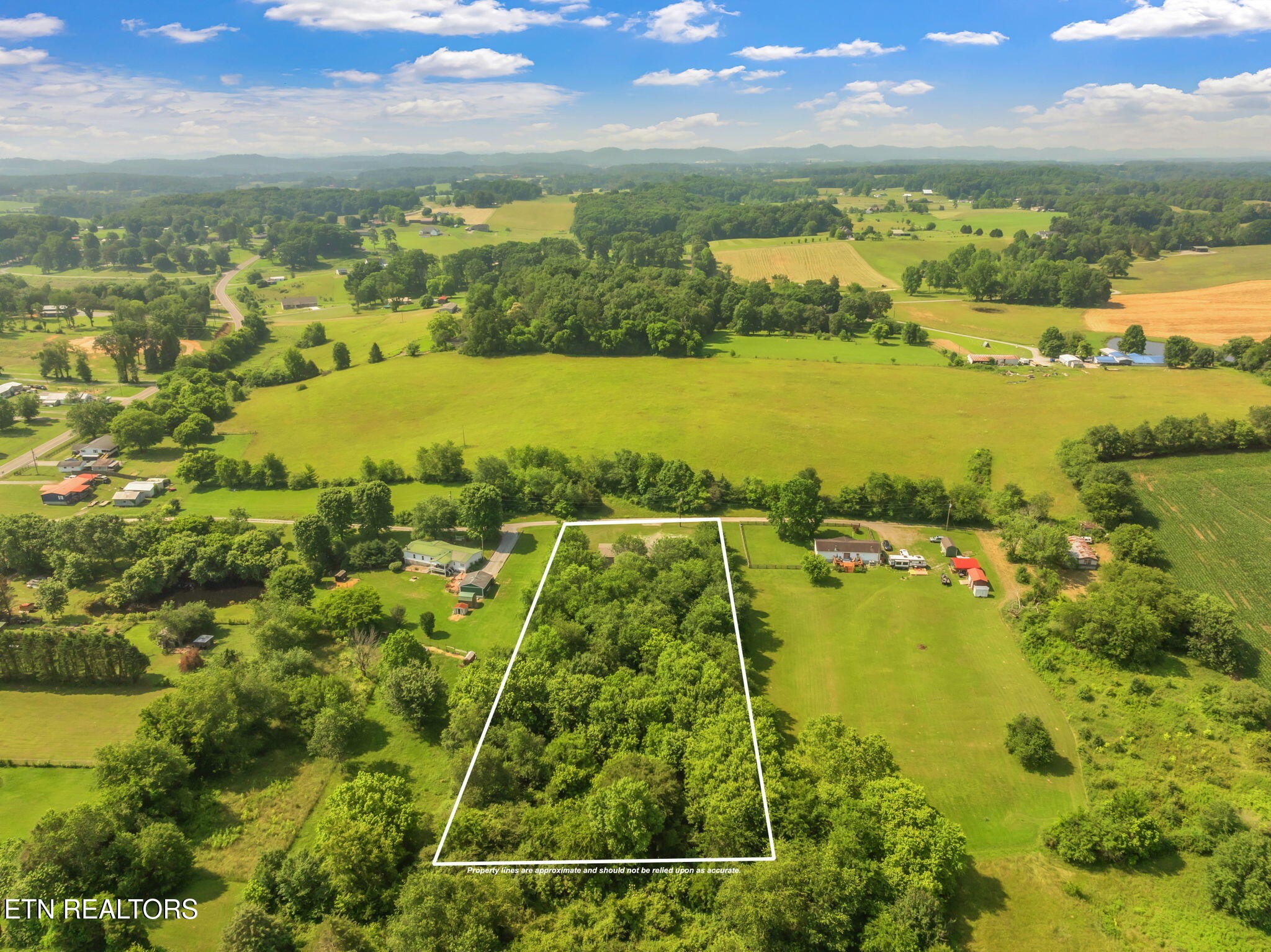 20156 Steekee Road Loudon, TN 37774 - Photo 41 of 46 a view of an ocean view
