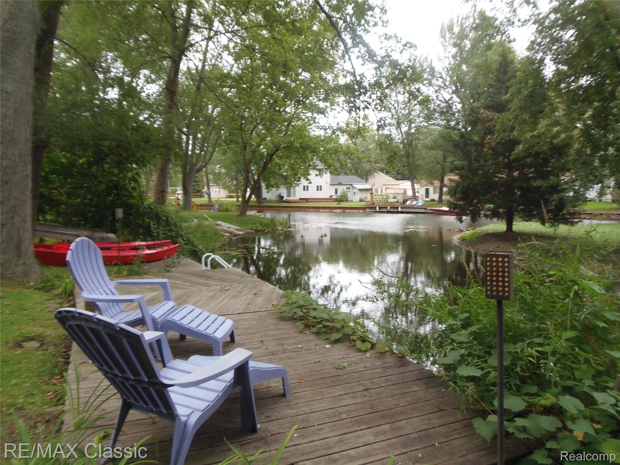 5111 Reymont Road Waterford, MI 48327 - Photo 13 of 47 Relax by the water.JPG