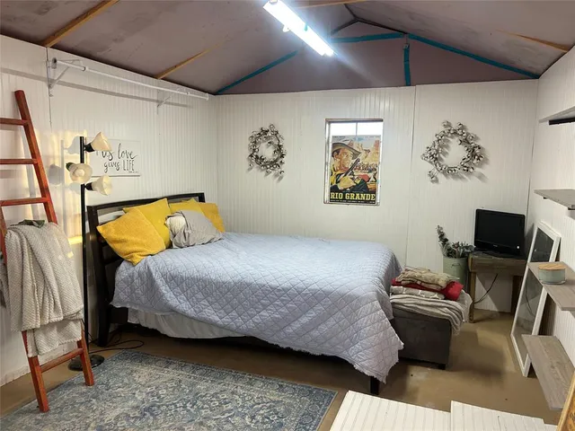 $795,000 | 925 Clear Spring Road, Stephenville, TX 76401